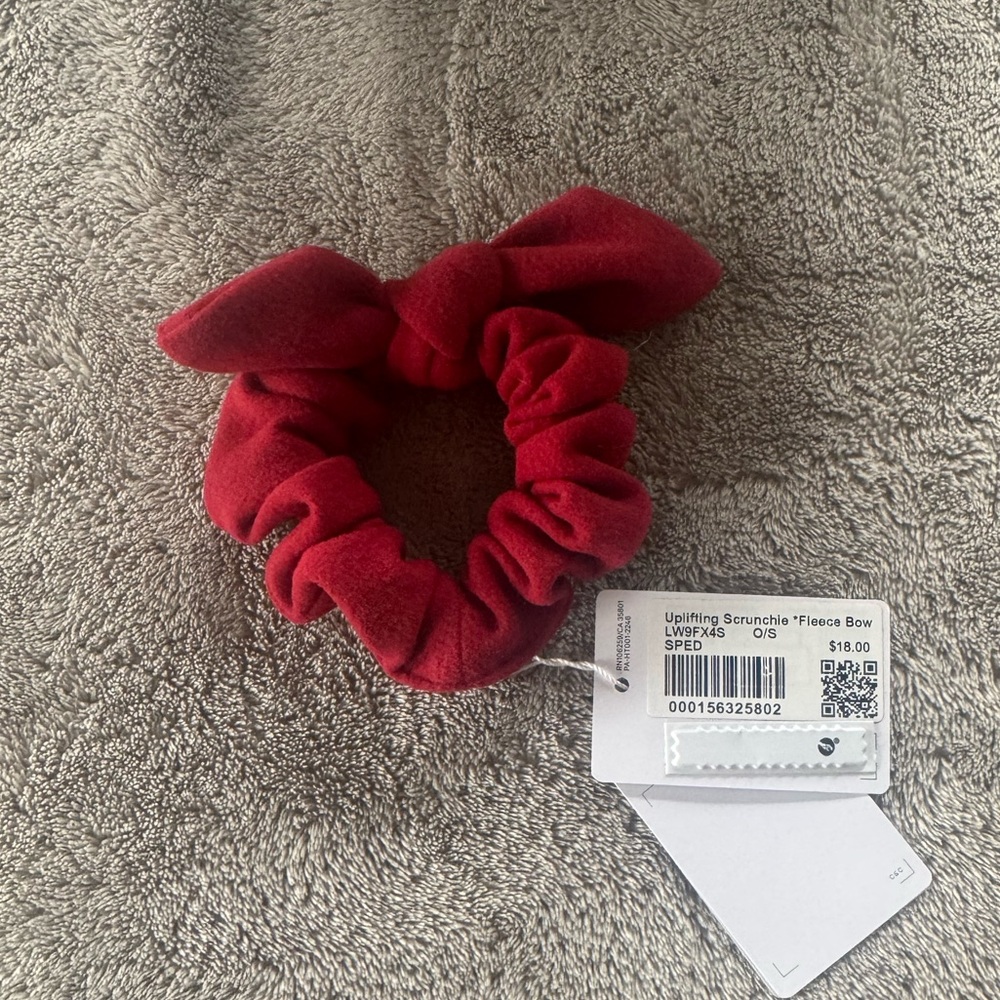 Lululemon Uplifting Scrunchie *Fleece Bow